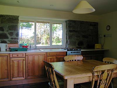 Kitchen Dining area